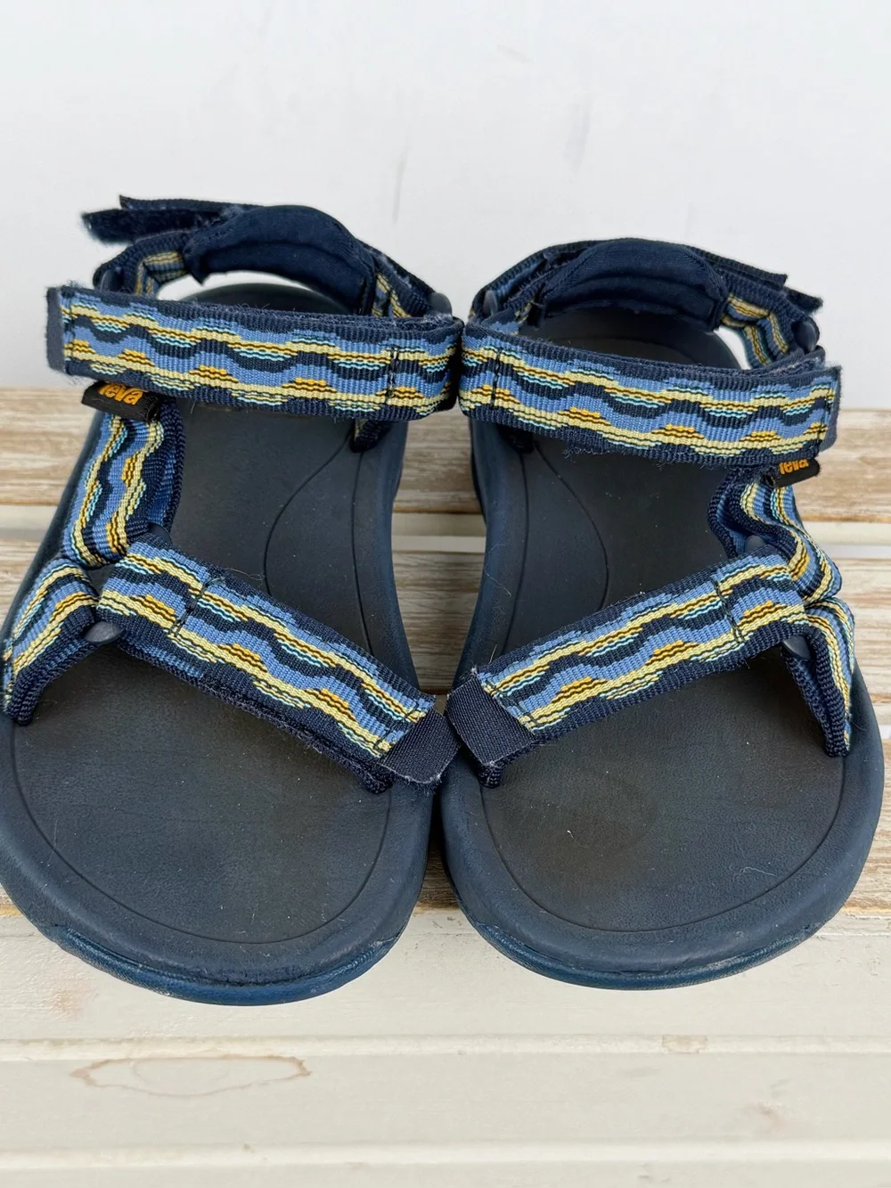 Teva Kid's Hurricane XLT 2 sandals blue yellow & black patterned straps size 12